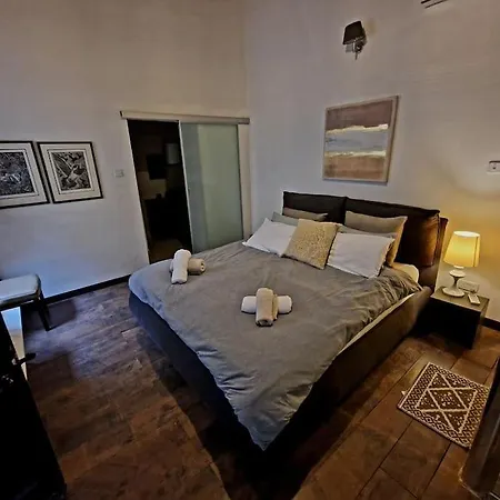 Grand House Of Character Valletta Villa Il-Furjana